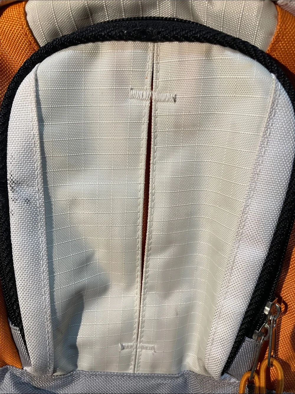 Discman Compact Cream and Orange Backpack